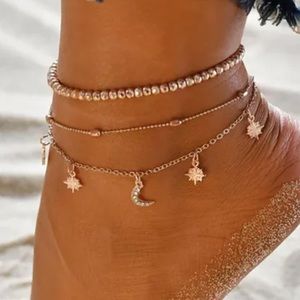 Gold anklets (set)